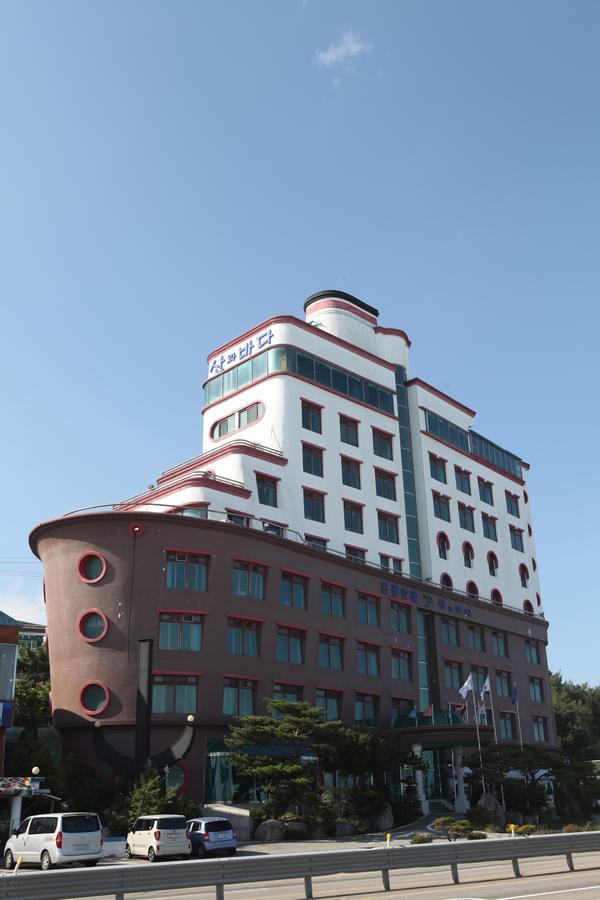 Benikea Hotel Mountain & Ocean Daepohang Sokcho Exterior photo