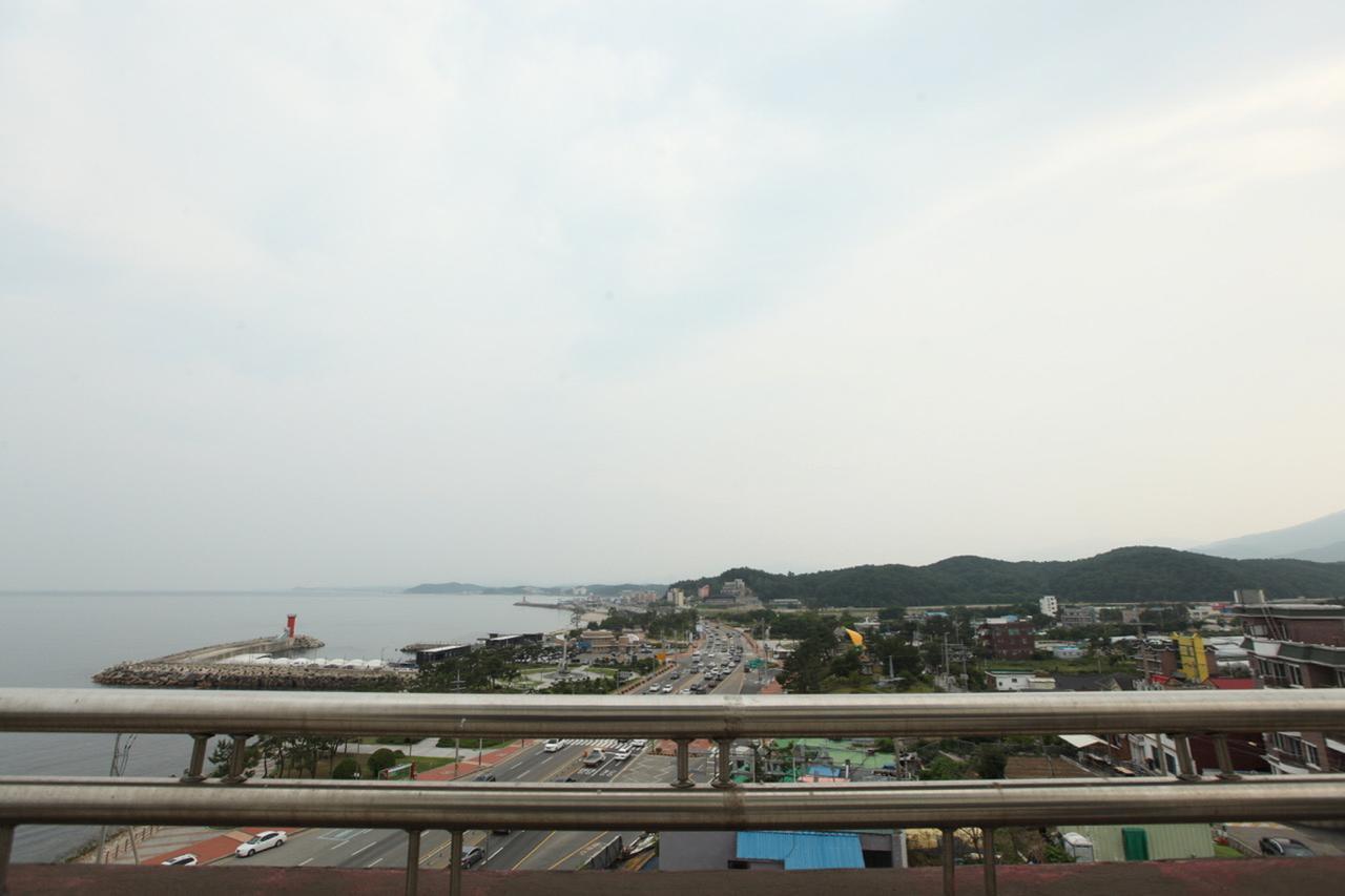 Benikea Hotel Mountain & Ocean Daepohang Sokcho Exterior photo